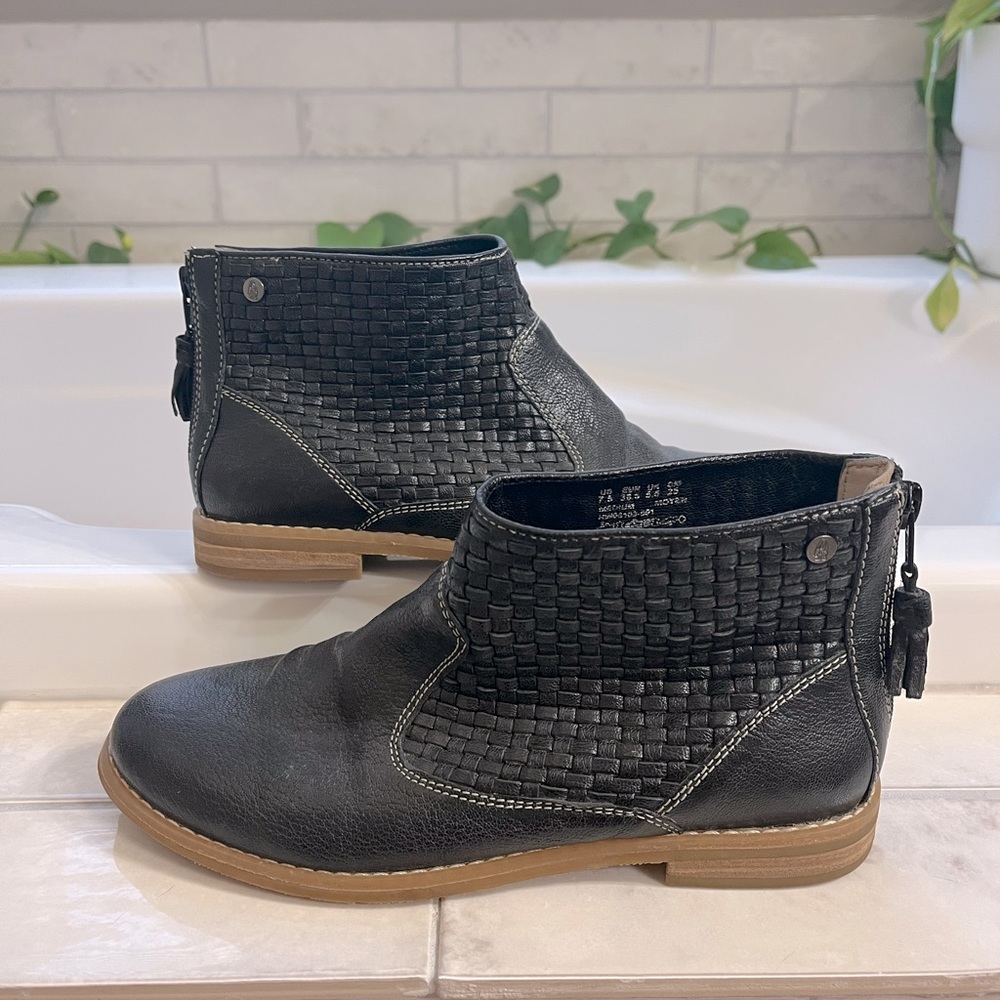 Hush Puppies Leather Adee Chardon Boot in Black